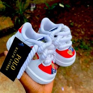 Meet your Posher, Tj